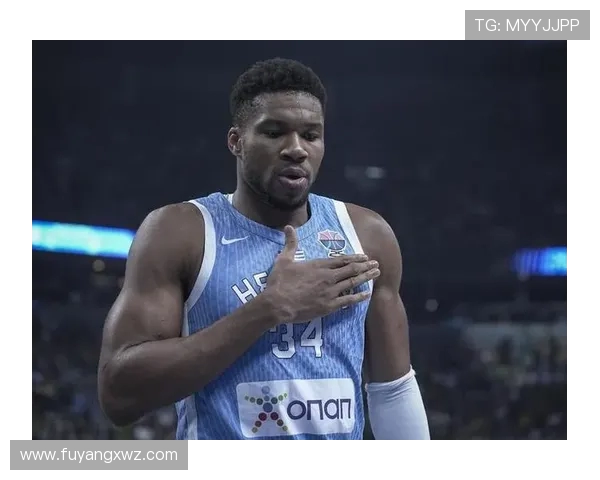 字母哥半场表现稳健 6中3+6罚4中收获10分3板3助2断