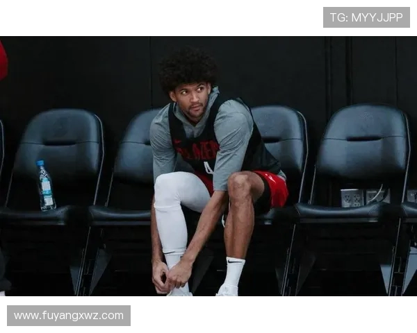 开拓者官方透露:小杨或增加上场时间,塞布尔因伤缺席今日比赛 开拓者官方透露:小杨或增加上场时间,塞布尔因伤缺席今日比赛